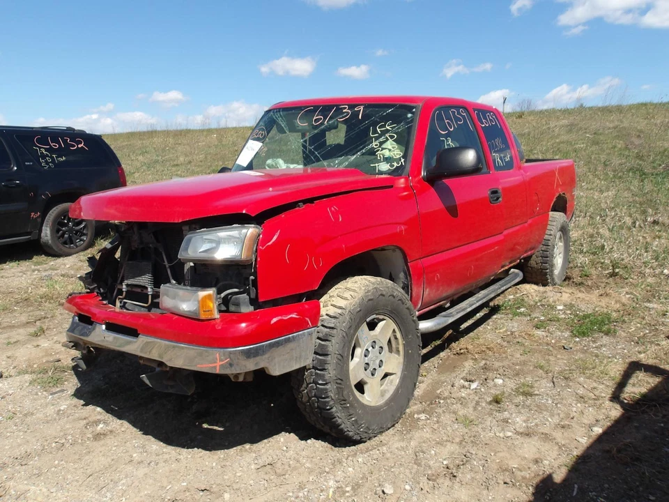 Used Washer Fluid Reservoir fits: 2007 Chevrolet Silverado 1500 pickup classic s Foto 1 de 4
