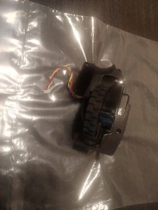 Shark RV9123S1US RV1001 RV1100SIUS RV1100VRUS  UR1100SRUS LEFT WHEEL  w/ Motor - Picture 1 of 5