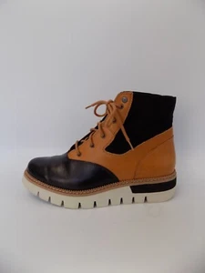 Caterpillar Lace Up Boots CAT Size 4 to 3.5 Womens Black Tan Leather Chunky Sole - Picture 1 of 16