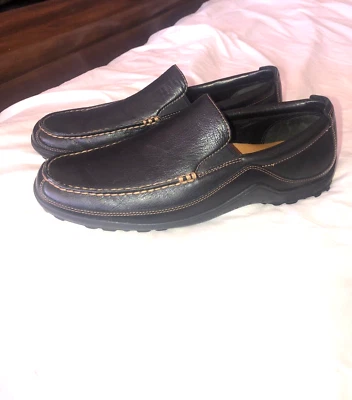 ZAPATOS MOCASINES SIN CORDONES COLE HAAN PARA HOMBRE TUCKER VENECIANOS DE CUERO MARRÓN OSCURO NUEVOS 10.5 Foto 1 de 4