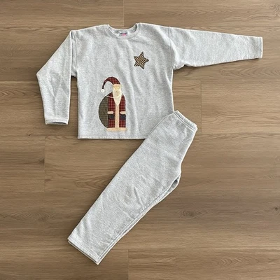 Vintage)Hanes Gray Kids Pajamas with Santa Design Boy’s Size 6/7 - Image 1 of 4