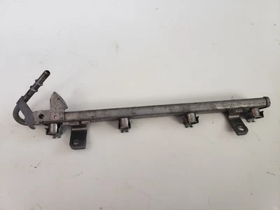 2015 Nissan Altima fuel rail Foto 1 de 4