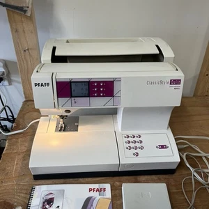 Pfaff Classic Style Quilt 2027 Sewing Machine - Picture 1 of 24