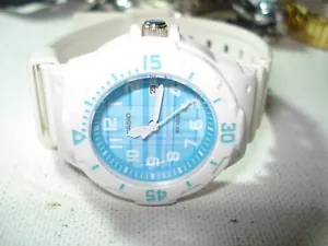 RARE LADIES BLUE PLAID CASIO CHRONOGRAPH WHITE SPORTS WATCH - Picture 1 of 5