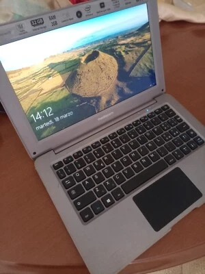 MediaCom SmartBook  - Intel Celeron-  2GB RAM - 32GB SSD - Immagine 1 di 4