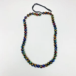 Collar Hecho a Mano Negro con Vibrante Vidrio Floral Cuentas Redondas - Vidrio Reciclado - Imagen 1 de 11