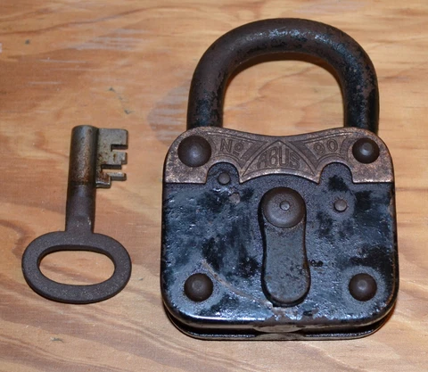 1800's LARGE ANTIQUE GERMAN CAST IRON PADLOCK~ABUS #90~WORKING COND Cover