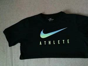 The Nike Tee HeatGear Short Sleeve Shirt Youth XL 18/20 - Picture 1 of 2