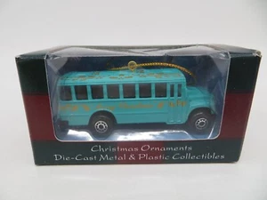 Autobús escolar fundido a presión Maisto adorno de Navidad escala 1:64 verde azul autobús escolar - Imagen 1 de 6