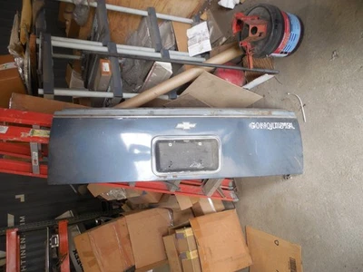 Chevy El Camino 1983 portón trasero OEM usado abolladuras desgaste arañazos Foto 1 de 4