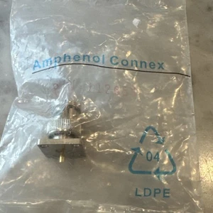 Amphenol 112653 Coaxial Connector BNC 4H Panel Mount Plug 50 Ohm - Picture 1 of 3
