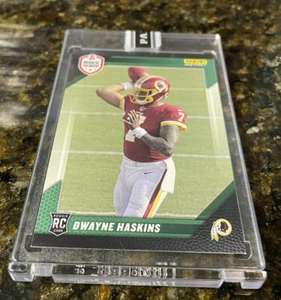 Dwayne Haskins NFL Rookie Premiere 2019 GRN #7/10 JSY NUMBER #7 Commanders - Imagen 1 de 8