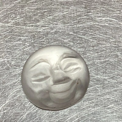 Cabujón de cristal de roca tallado de 10 mm cara lunar #29 Foto 1 de 4