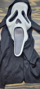SCREAM Ghost Face Mask Easter Unlimited 9206WM Apr-Jun 2020 Halloween Mask - Picture 1 of 7
