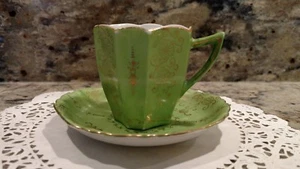 1 VINTAGE MADE IN JAPAN TEA CUP AND SAUCER SET - Picture 1 of 10