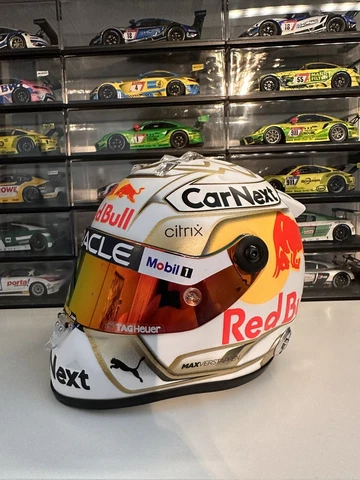 Max Verstappen 2022 1:2 Scale Mini Helmet Cover