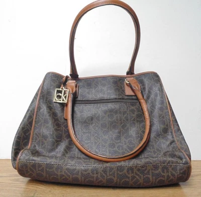 Bolso de hombro Calvin Klein con asa superior firma RN54163 EN MUY BUENA CONDICIÓN Foto 1 de 4