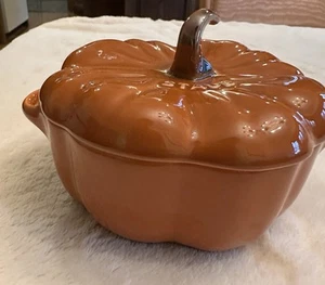 Staub Ceramic 16-oz Petite Pumpkin Cocotte Dutch Oven - Picture 1 of 6