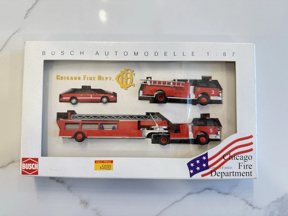 Busch 49927 Chicago Fire Dept Engine Set 1:87 LaFrance Ford Limited Edition Rare - Image 1 of 3