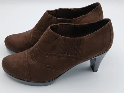 Bella Vita Ashcroft II Brown Suede Heels. Size 11 wide - Image 1 of 4