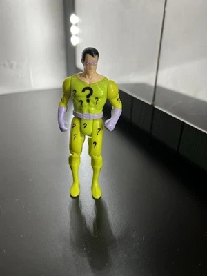 Figura de acción de colección The Riddler Toy Biz 1989 DC Super Powers 4 1/2" Batman Foto 1 de 4