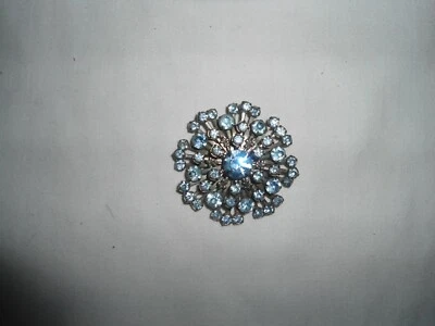 VTG.COSTUME JEWELRY,UNSIGNED BROOCH,BLUE RHINESTONES,2 IN.DIA.GUC - Image 1 of 2