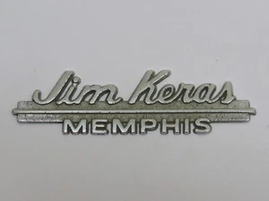 Etiqueta emblema insignia de concesionario de metal vintage Jim Keras Chevrolet Memphis Tennessee TN - Imagen 1 de 2