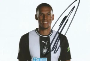 FOTO RETRATO NEWCASTLE: ISAAC HAYDEN FIRMADA 6x4 2019/2020 + certificado de autenticidad - Imagen 1 de 1