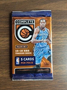 2015-16 Panini Complete NBA Basketball (1) Factory Sealed Pack ~ 5 Cards - Bild 1 von 2