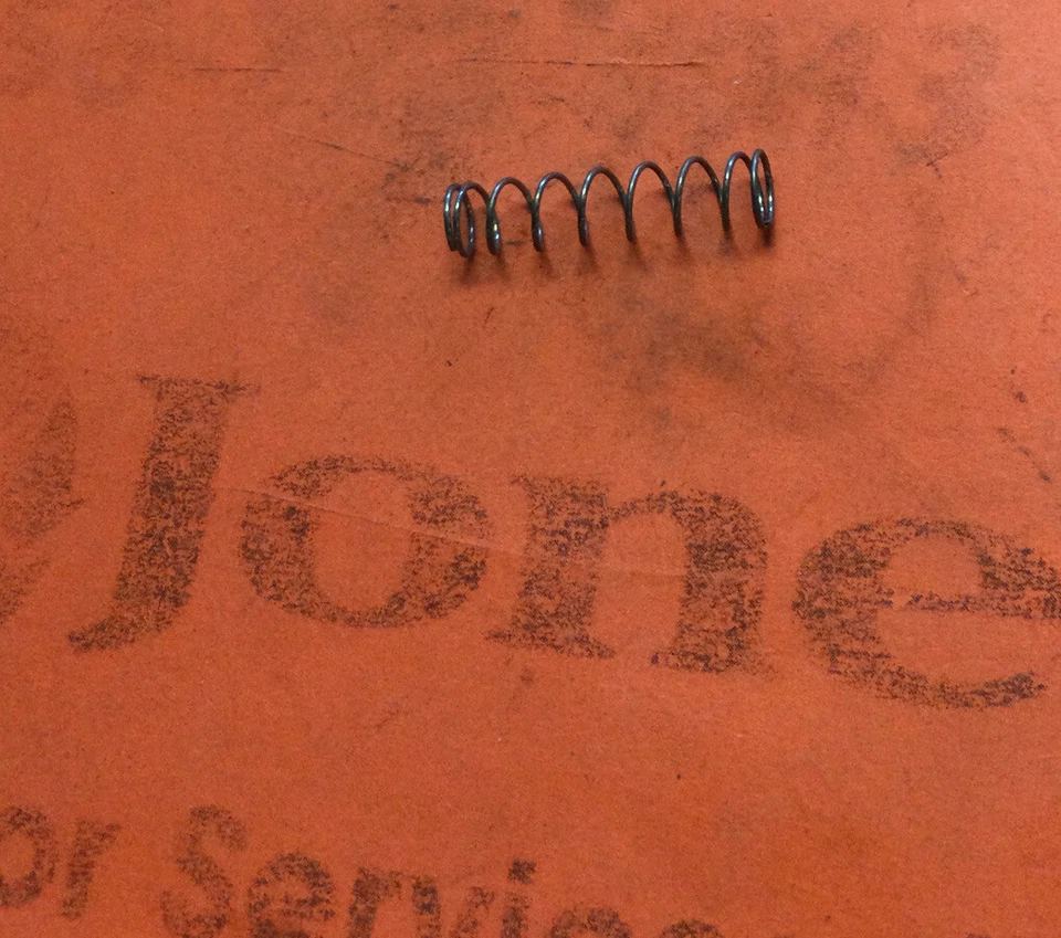 green machine spring 309864 - Image 1 of 1