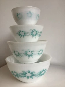 Vintage Agee Pyrex Turquoise Flannel Flower Mixing Bowl Set x4 - Picture 1 of 24