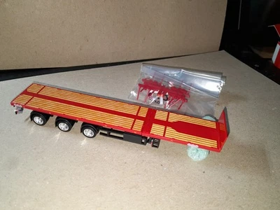 Herpa Nooteboom 3achs Telesattel  rot 1:87,, - Bild 1 von 4