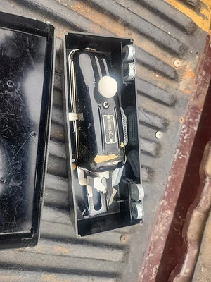 VINTAGE DOMESTIC SEWING MACHINE BUTTONHOLE ATTACHMENT AS SHOWN UNTESTED - Image 1 of 4