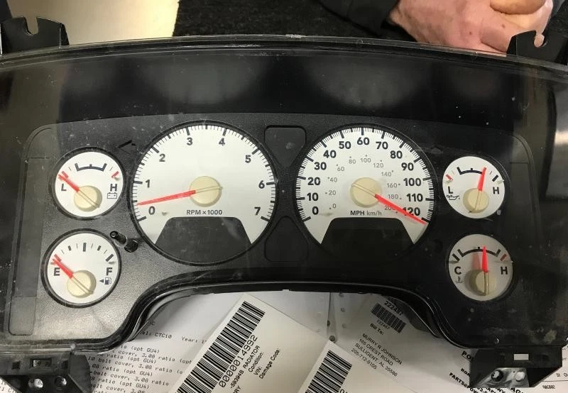 2006 Dodge Ram 1500 2500 3500 SpeedoMeter Cluster MPH Power Lock Speed Sensitive Foto 1 de 1