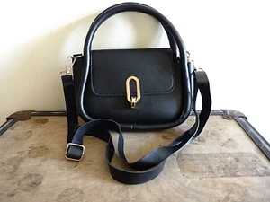 BLACK FAUX LEATHER FLAP TWIN HANDLE+DETACHABLE SHOULDER STRAP SMALL TOTE BAG - Picture 1 of 8