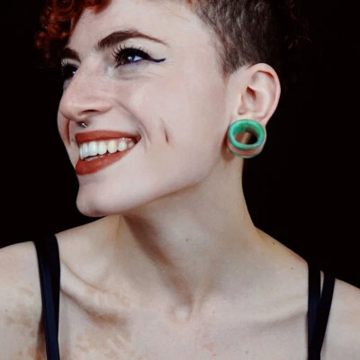 Plug Tunnel Spreizer Ohr- Aus Opalit Grün - Verschiedene Größen - Bild 1 von 4