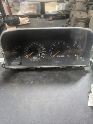91 92 93 mercury capri 65k speedometer cluster NON-turbo w tach gauge panel  - Imagem 1 de 4