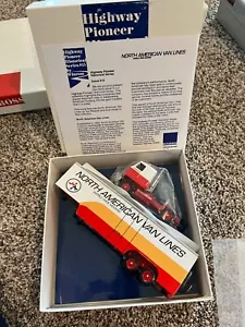 Winross Highway Pioneer Historical Series #15 North American Van Lines 1:64 - Picture 1 of 1