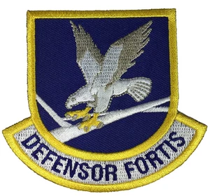TOPPA SCUDO USAF AIR FORCE DEFENSOR FORTIS FORZA SICUREZZA POLIZIA MILITARE MP - Foto 1 di 2