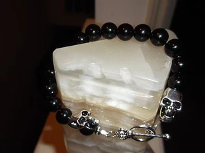 MEN'S HANDMADE BLACK AGATE ONYX AND SKULL HEAD 9" 10MM BEADED BRACELET - Picture 1 of 6