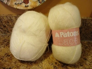 2 Patons Lace Weight Yarn 80% Acrylic 10% Mohair 10% Wool VTG ANTIQUE 85g / 82g - Picture 1 of 13