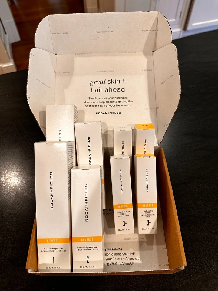 Rodan + Fields régimen iluminador de piel inversa kit de conjunto de 4 piezas - ¡Nuevo sellado! Foto 1 de 1
