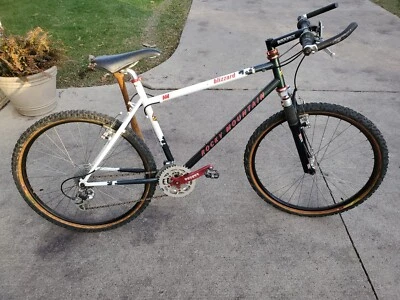 VTG Rocky Mountain Blizzard 19.5 MTB 26in Rim, Steel, Made in Canada - Image 1 of 4