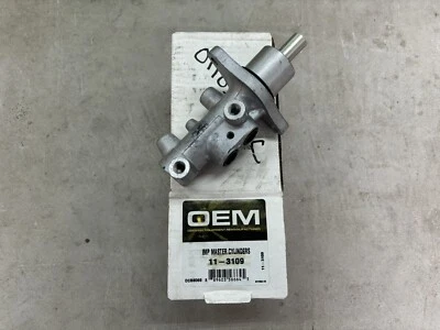 Reman Brake Master Cylinder Cardone 11-3109 For 2004-2008 Mazda 3 - Image 1 of 4