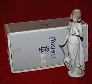 PASSEGGIATA ESTIVA porcellana LLADRO #7611 in scatola Lladro Made in Spain - Foto 1 di 8