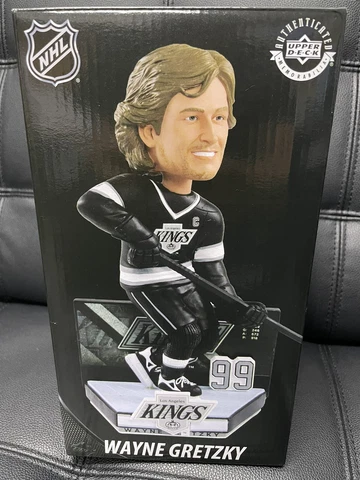 FOCO Wayne Gretzky Los Angeles Kings Legacy Bobblehead # 77/499 Cover