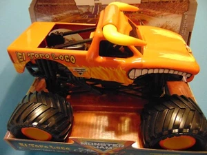 2023 ORANGE EL TORO LOCO SPIN MASTER Monster Jam Truck 1:24th scale Big One - Picture 1 of 3
