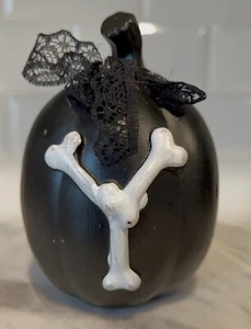 Mini schwarz Keramik Kürbis "Y" Monogramm Knochen Herbst Halloween Deko klein NEU - Bild 1 von 12
