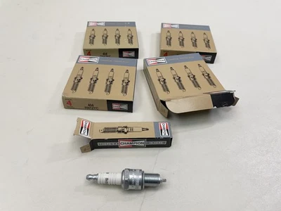 CHAMPION 404 COPPER PLUS SPARK PLUG SET OF (16) AUTOMOTIVE / CAR / TRUCK - Image 1 of 4