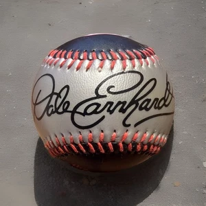 Dale Earnhardt Sr The Intimidator #3 Baseball da collezione NASCAR MLB Crossover - Foto 1 di 3